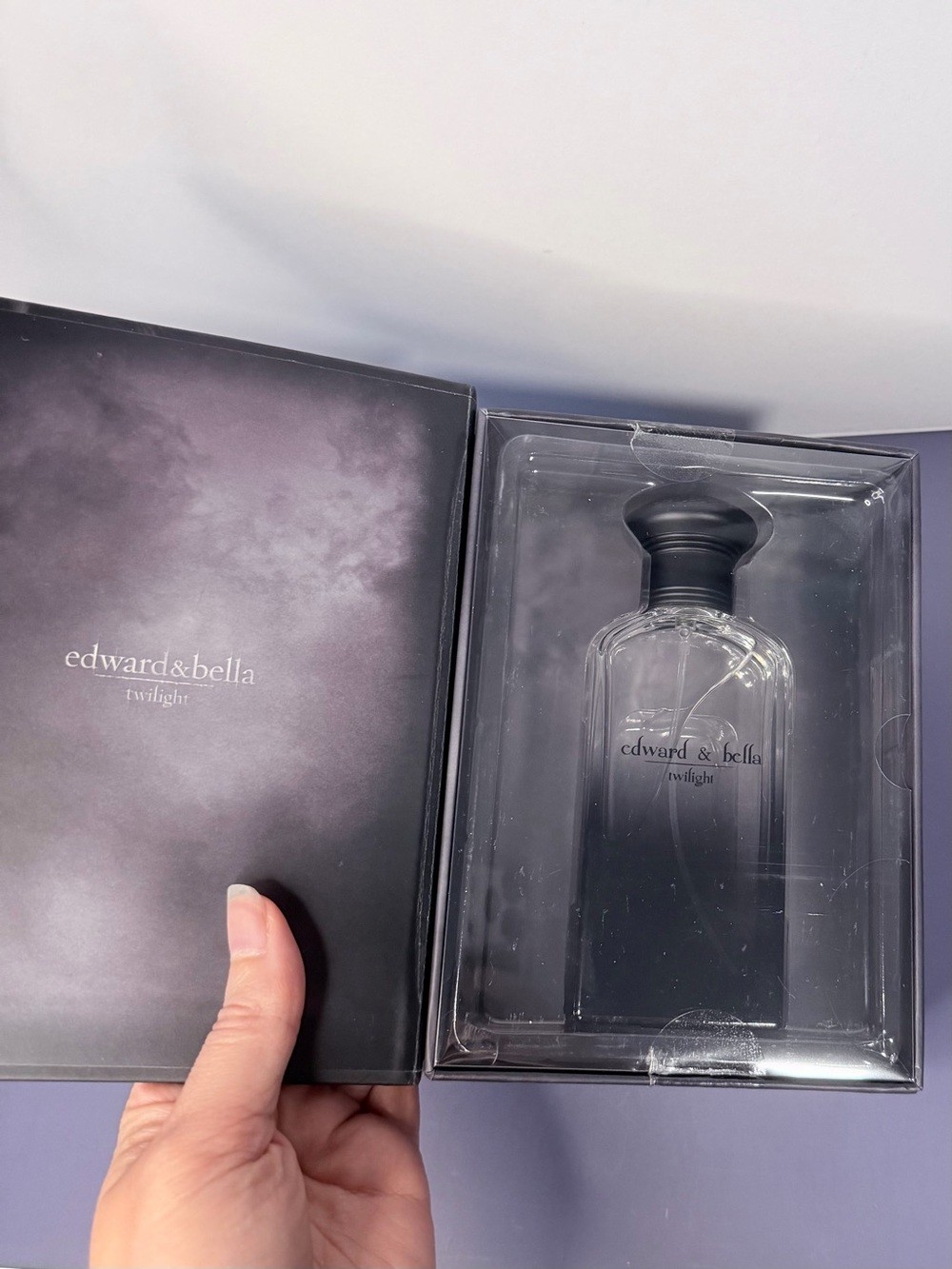 Edward & Bella Twilight Fragrance - Picture 2 of 3